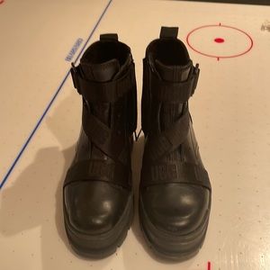 UGG SID Womens boots